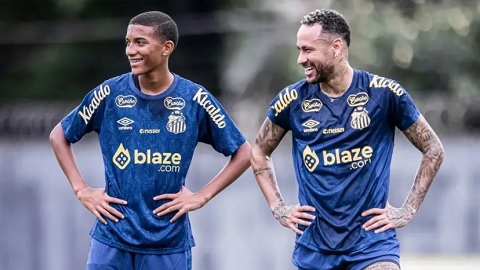  Con trai Robinho thi đấu cùng Neymar